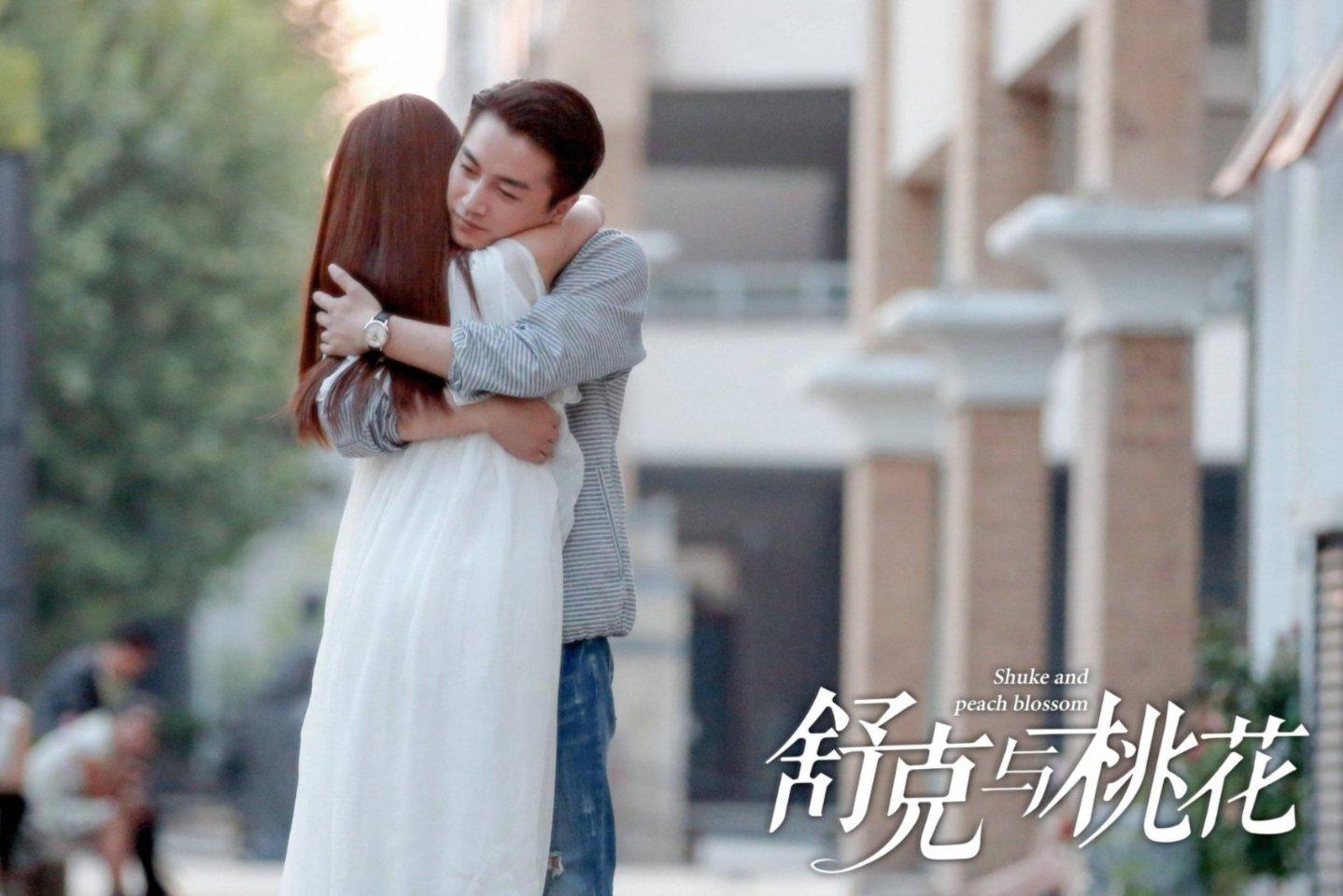 爸爸加班特别累，当他回家时我可以为他做什么？