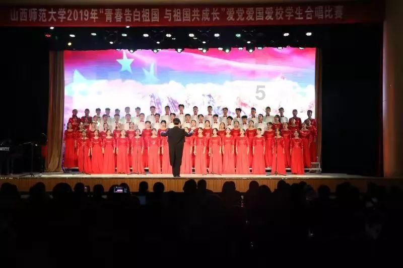 年轻女总监“衣不蔽体”被破门带走,欲提起行政诉讼,律师:警方应考虑人性化办案