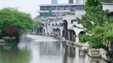 《19层》对依赖春雨有执念的清幽，学会了偏执任性