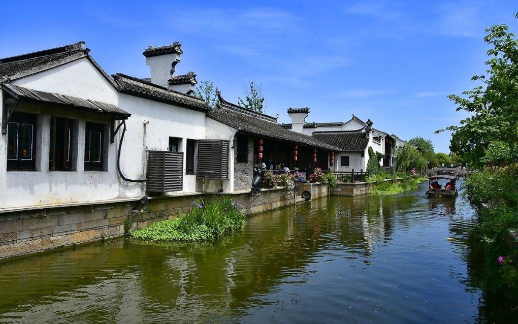 新春走基层丨春节临近 “中国淡水鱼都”百年鱼市销售旺